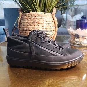 Ecco Soft 7 Ladies Tred Zip Black Side Zip Sneakers SZ 39 (8-8.5)